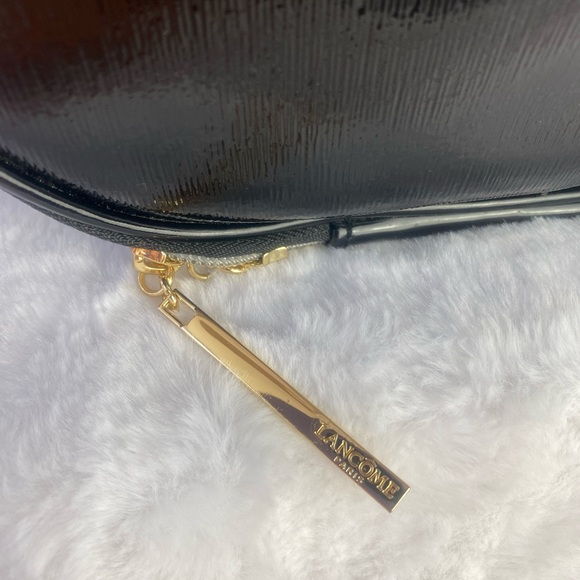 Lancôme Paris Faux Patent Leather Makeup Case NWOT - Picture 6 of 10